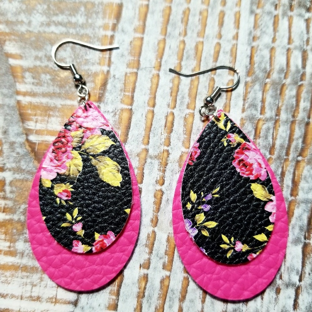 Handmade leather earrings